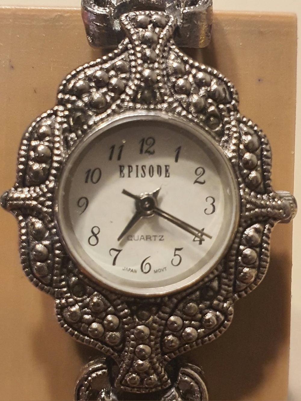 🦋10/$20🦋 Episode Silver Accented Marcasite Women's Watch